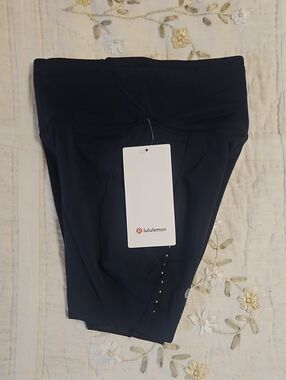 NWT Lululemon Fast And Free HR 6" Shorts